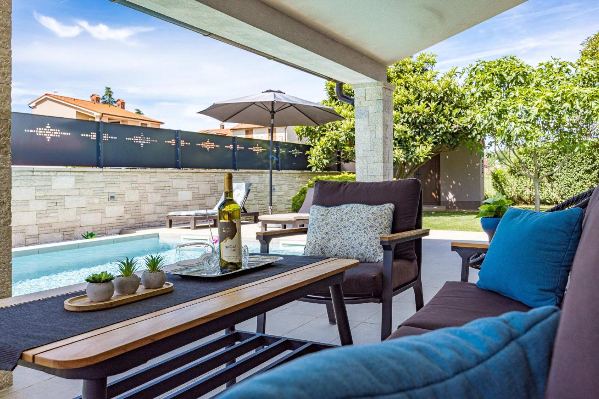Villa Roma Near Pula For 6 People With Private Pool Jadreski Exterior photo